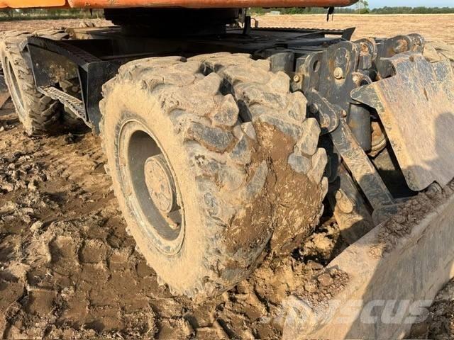 Doosan DX 160 W-3 Gravemaskiner på hjul