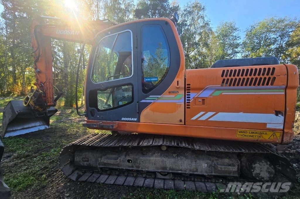 Doosan DX 140 LC Gravemaskiner på larvebånd