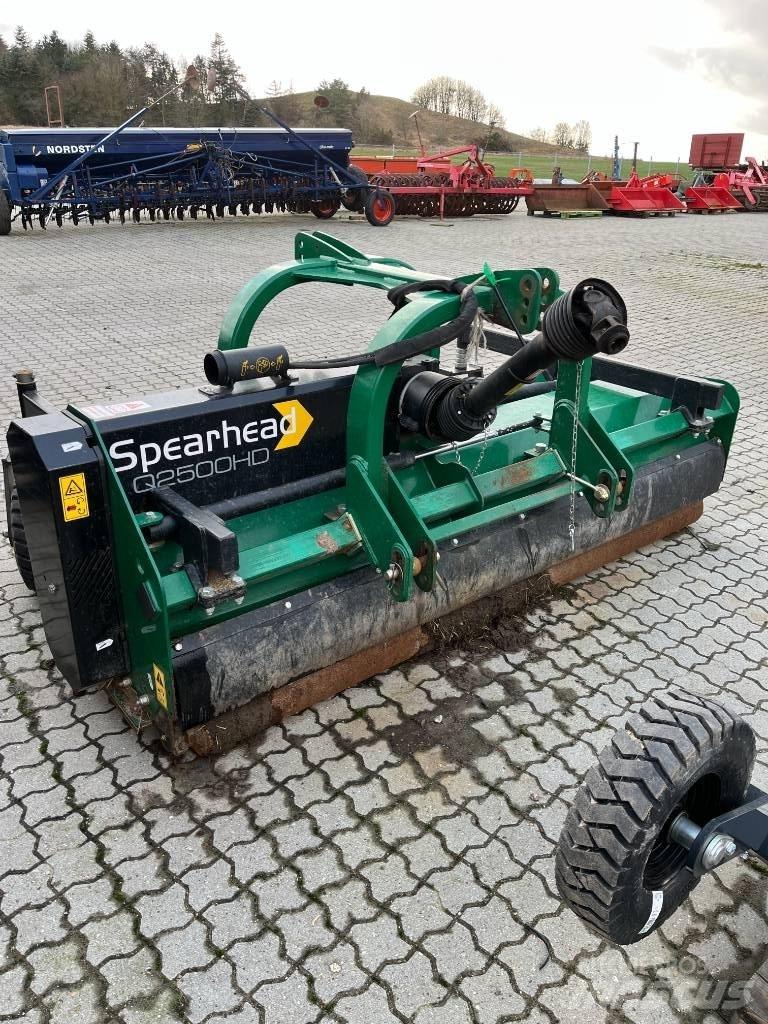 Spearhead Q 2500 HD Græsslåmaskiner