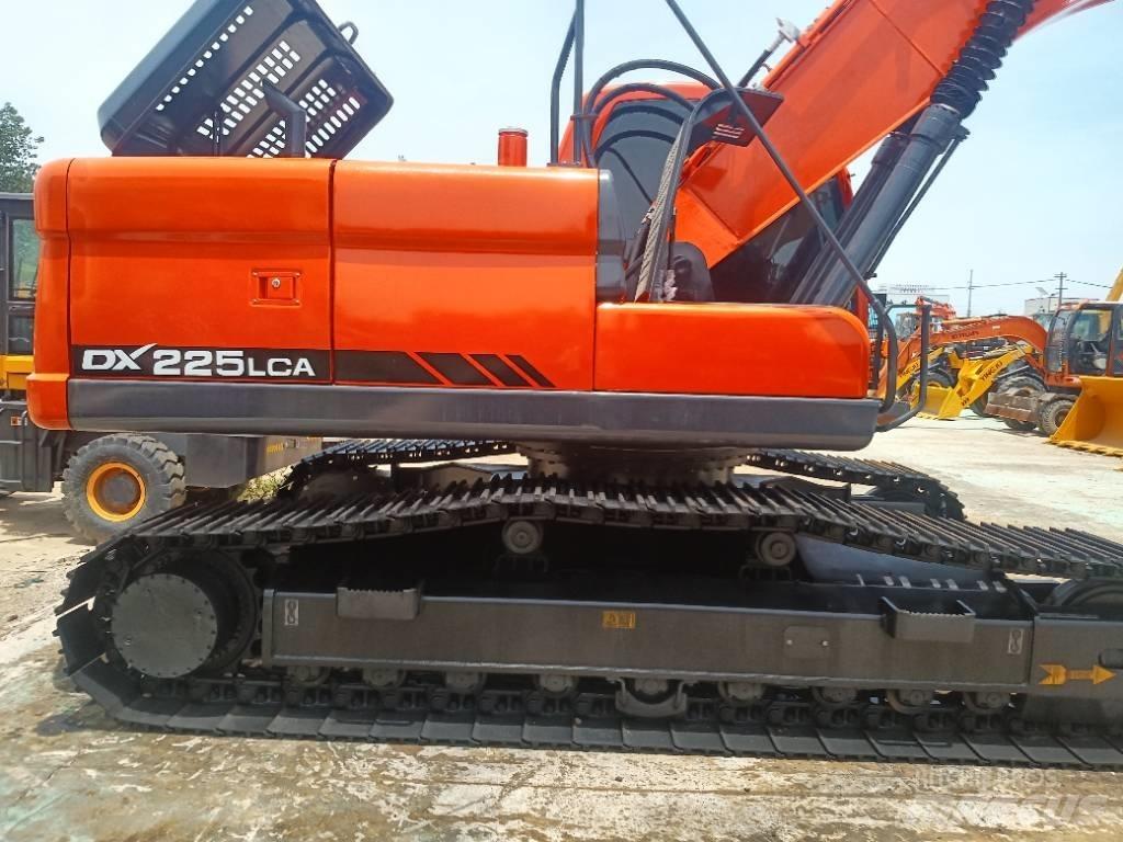 Doosan DX 225 Gravemaskiner på larvebånd