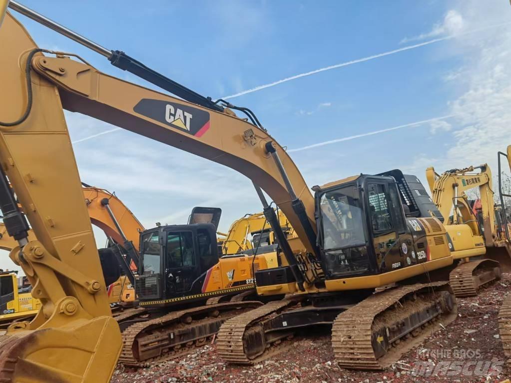 CAT 325 D2 Gravemaskiner på larvebånd
