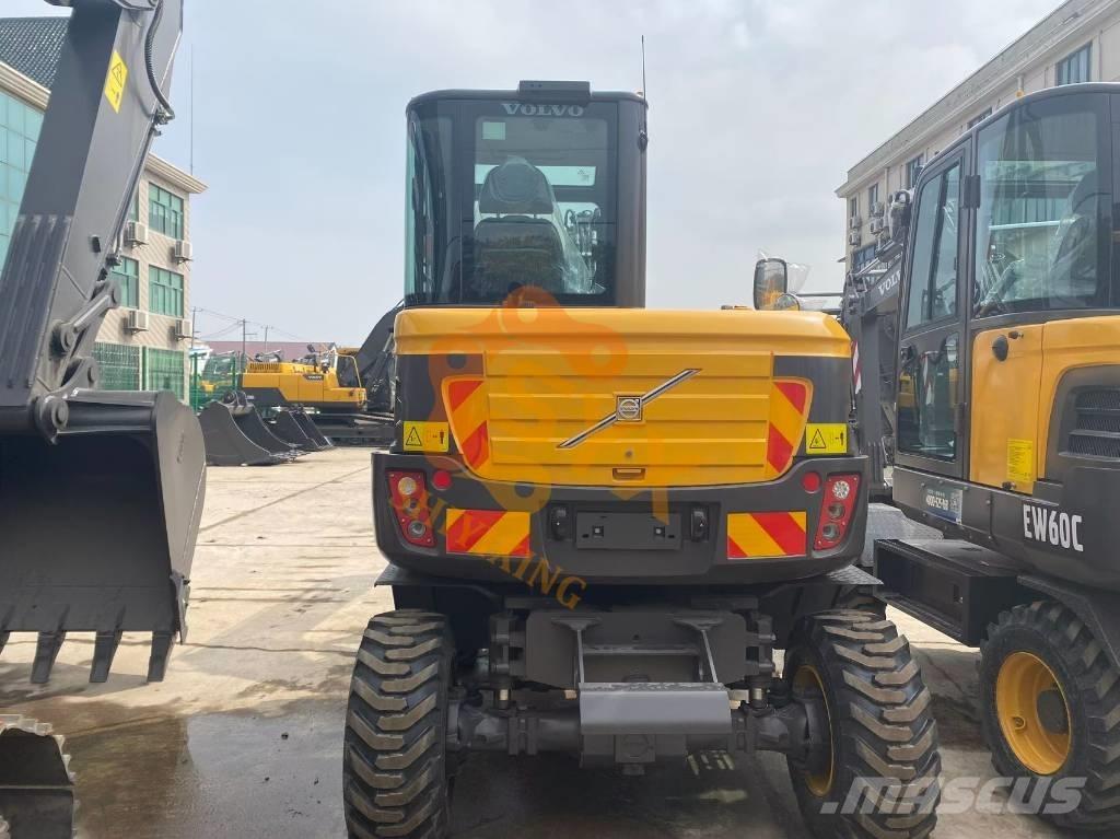 Volvo EW 60w vs Gravemaskiner på larvebånd