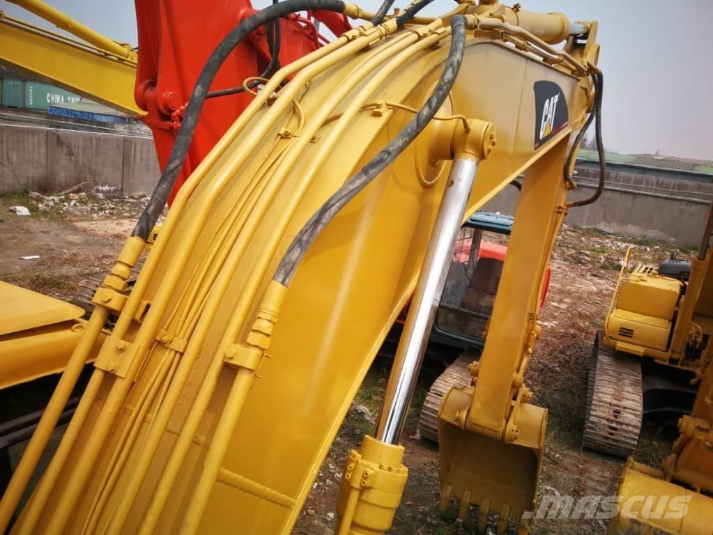 CAT 320 B L Gravemaskiner på larvebånd