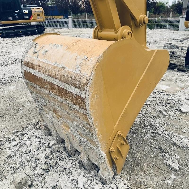 CAT 320 D Gravemaskiner på larvebånd