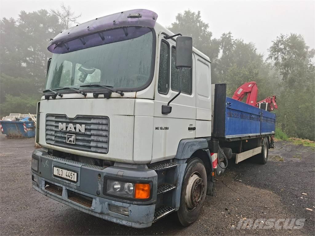 MAN ME 18.285 + HR Lastbil med lad/Flatbed