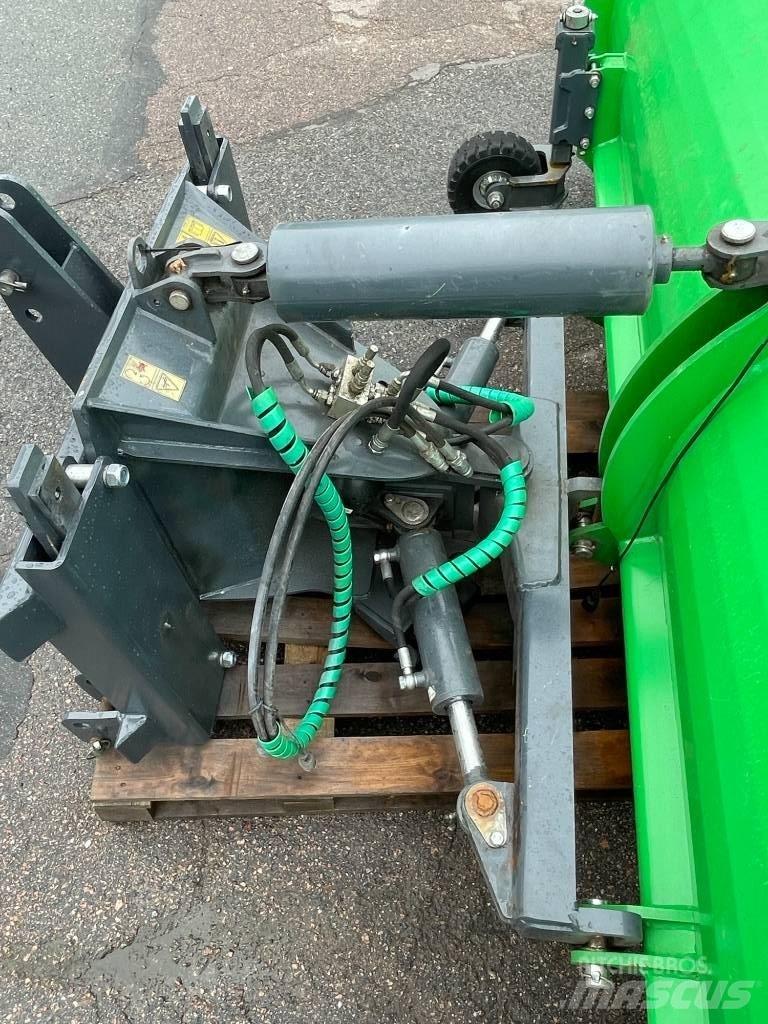Sami DM-3700 Sneskovle og -plove