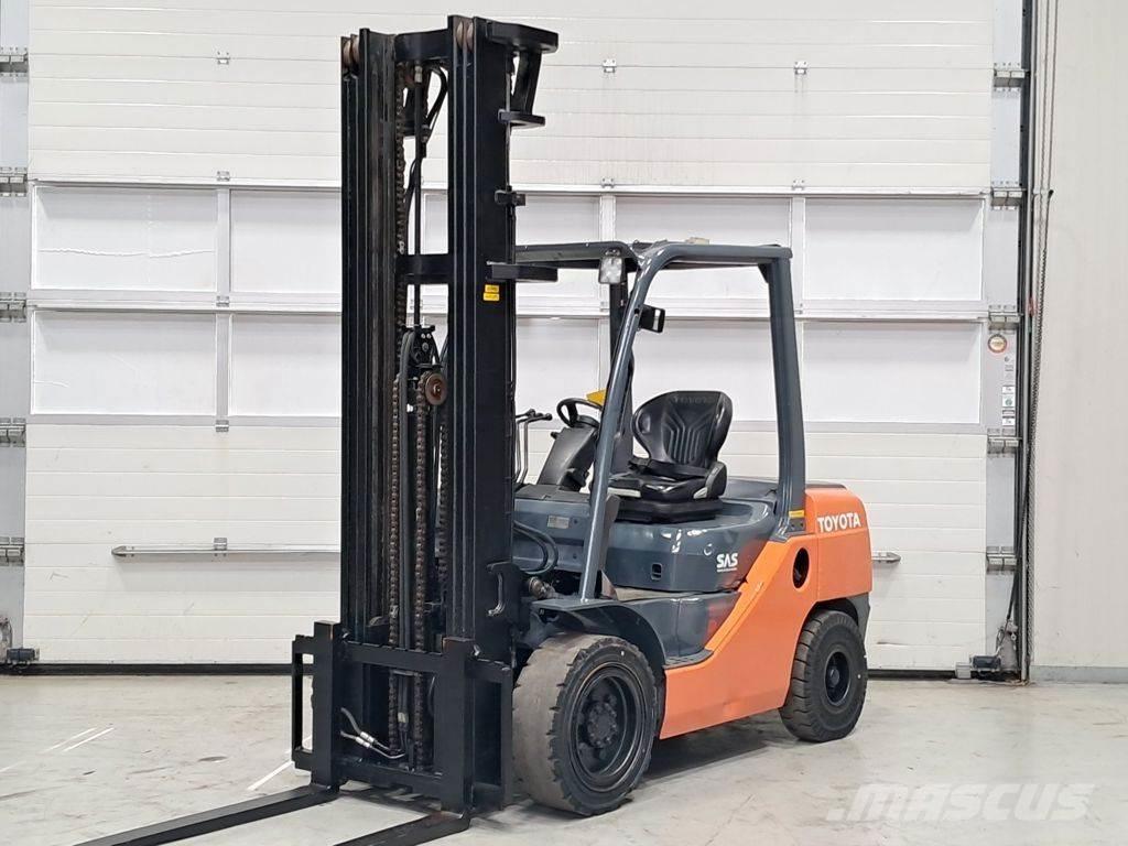 Toyota 02-8FDF30 Diesel gaffeltrucks