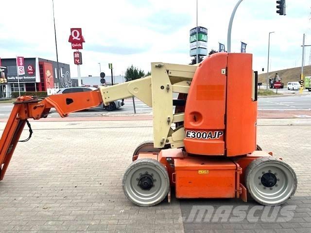 JLG E 300 AJP Bomlifte med knækarm