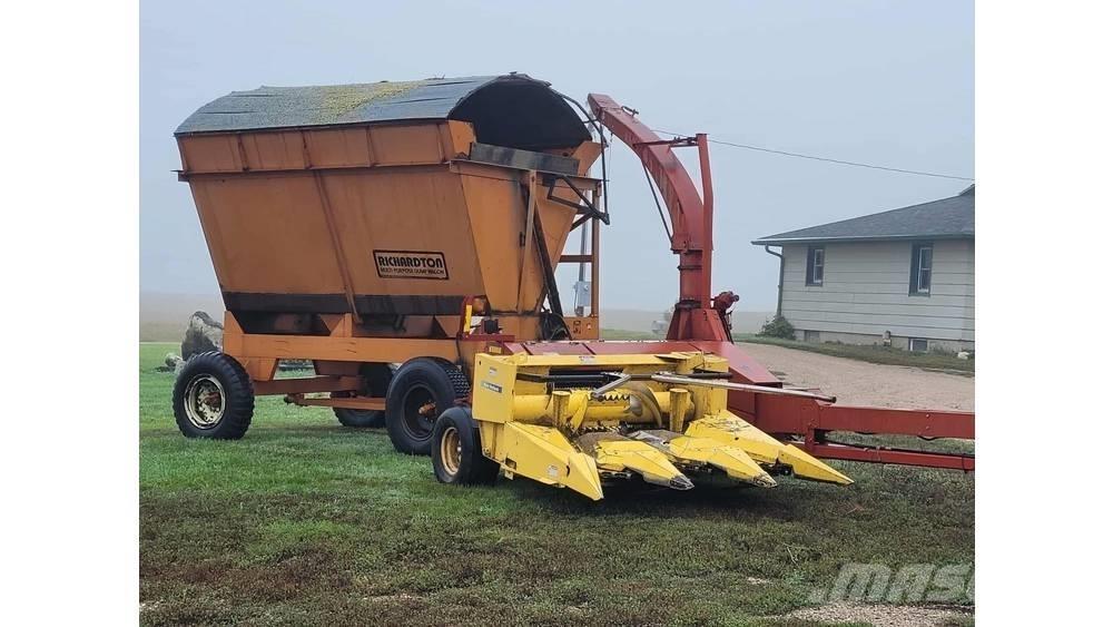 New Holland FP230 Grønthøster