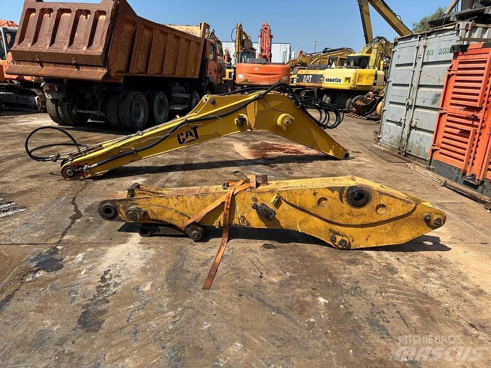 CAT 214 B FT boom Gravemaskiner på hjul