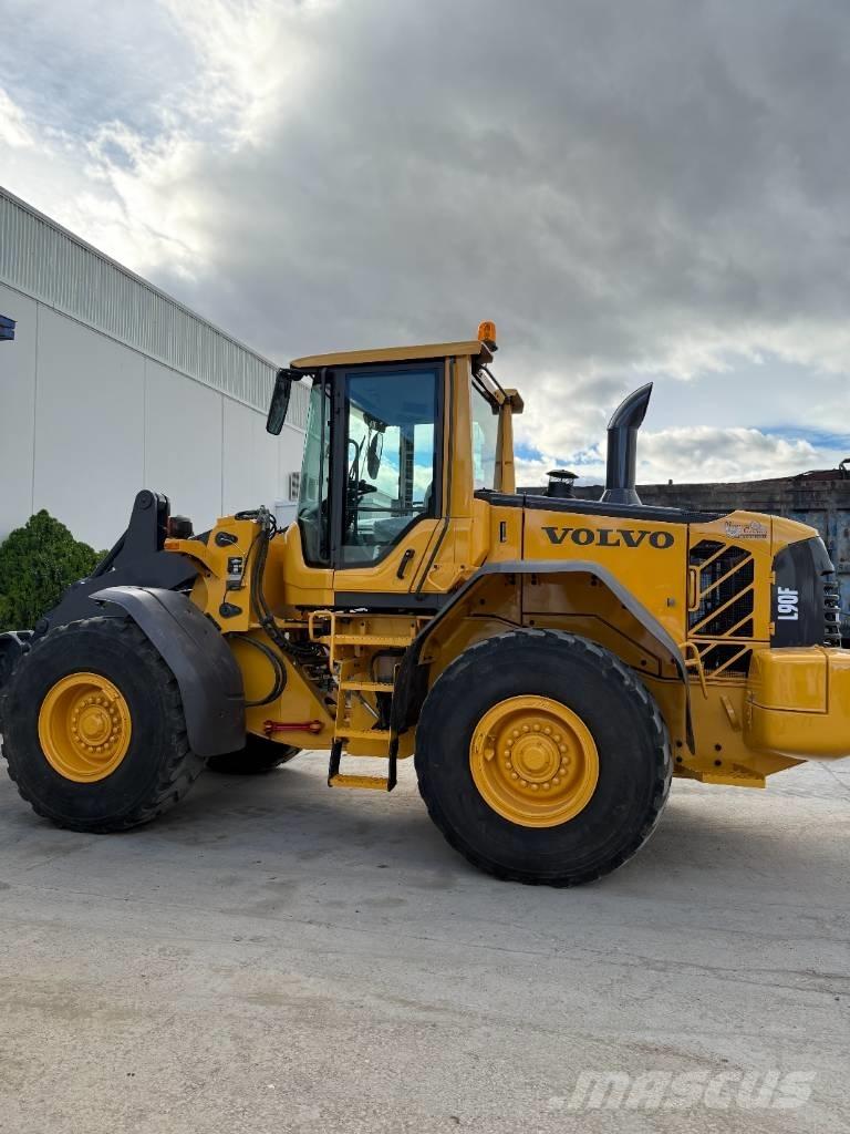 Volvo L 90 F Læssemaskiner på hjul