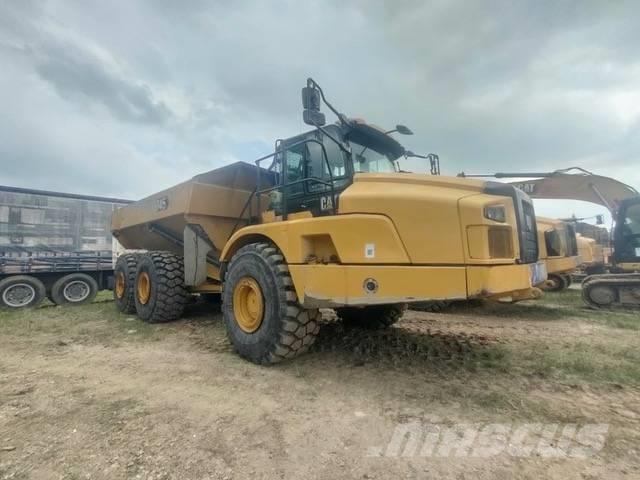 CAT 745 Terrængående lastbiler