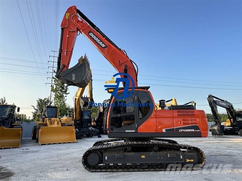 Doosan DX 225 LCA Gravemaskiner på larvebånd