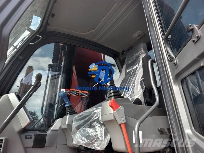 Doosan DX 225 LCA Gravemaskiner på larvebånd