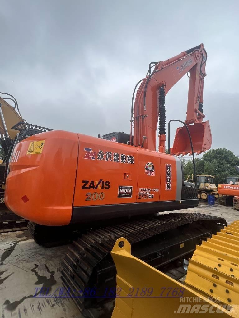 Hitachi ZX200 Gravemaskiner på larvebånd