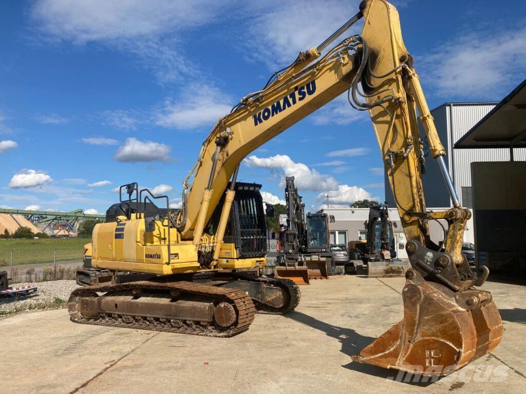 Komatsu PC210LC-11 Gravemaskiner på larvebånd