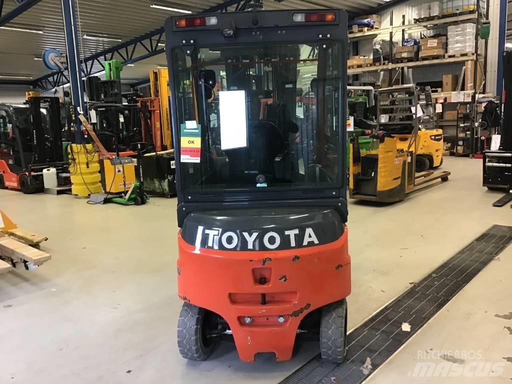 Toyota 8 FB MKT 30 El gaffeltrucks