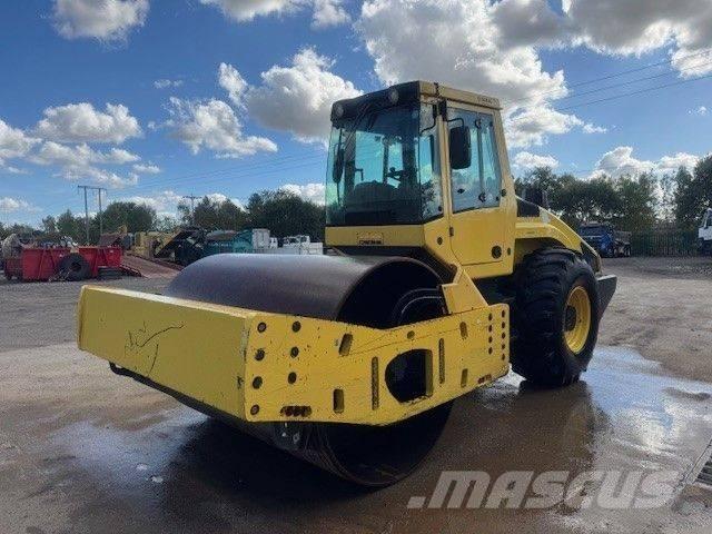 Bomag BW 216 DH-4i Enkelt tromle