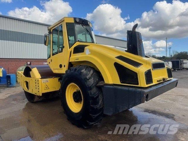 Bomag BW 216 DH-4i Enkelt tromle