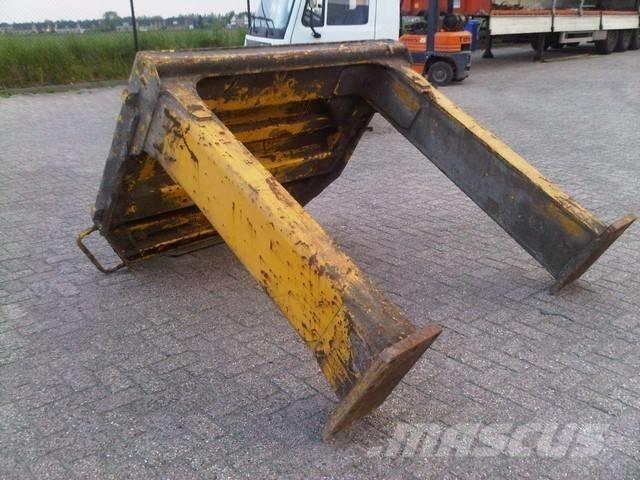 CAT 990 II Chassis og suspension