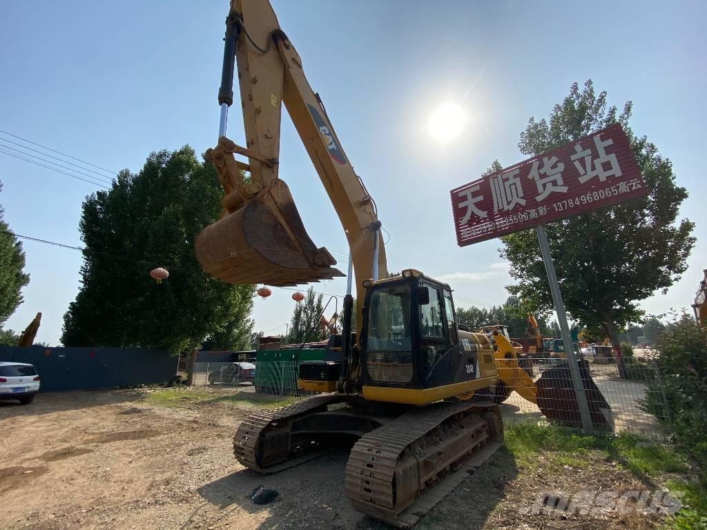 CAT 324D Gravemaskiner på larvebånd