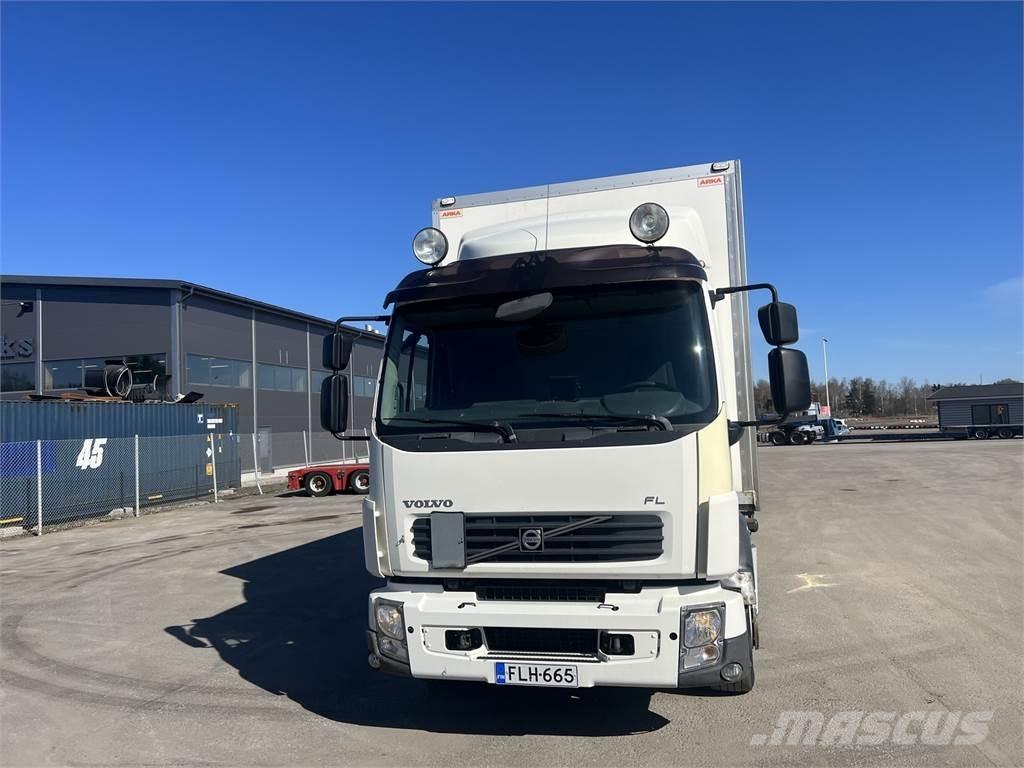 Volvo FL 240 4X2 Fast kasse