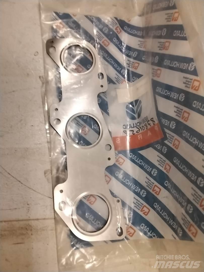 Ford 87801658 Motorer