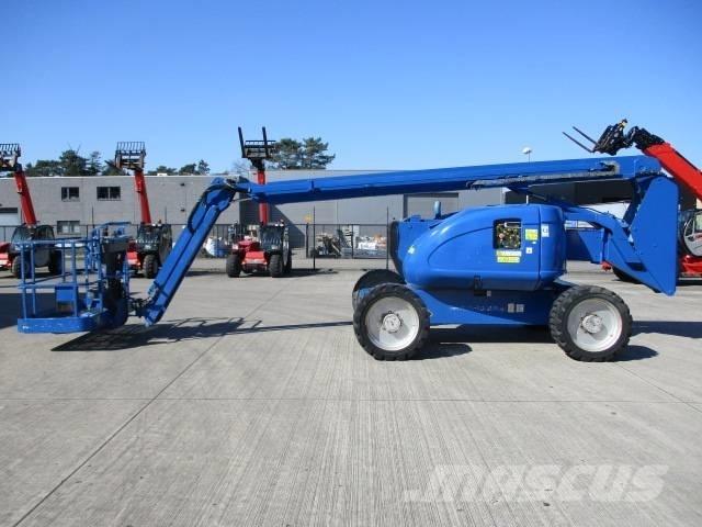 JLG 600 AJ (253) Kompakte selvkørende bomlifte