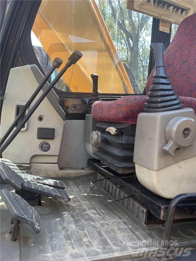 Hyundai R215-7 Gravemaskiner på larvebånd