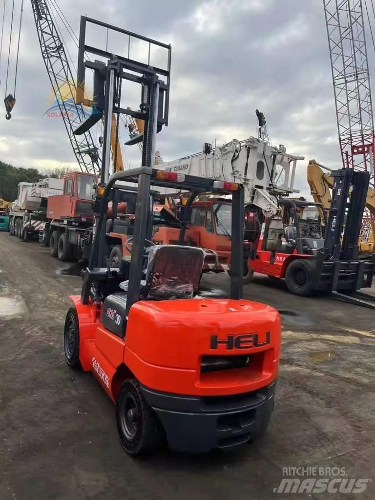 Heli CPCD 30 Diesel gaffeltrucks