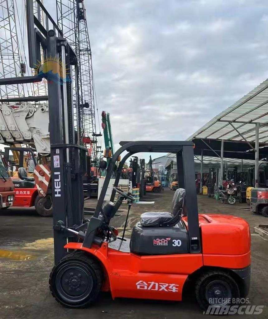 Heli CPCD 30 Diesel gaffeltrucks