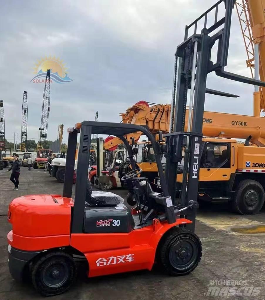 Heli CPCD 30 Diesel gaffeltrucks