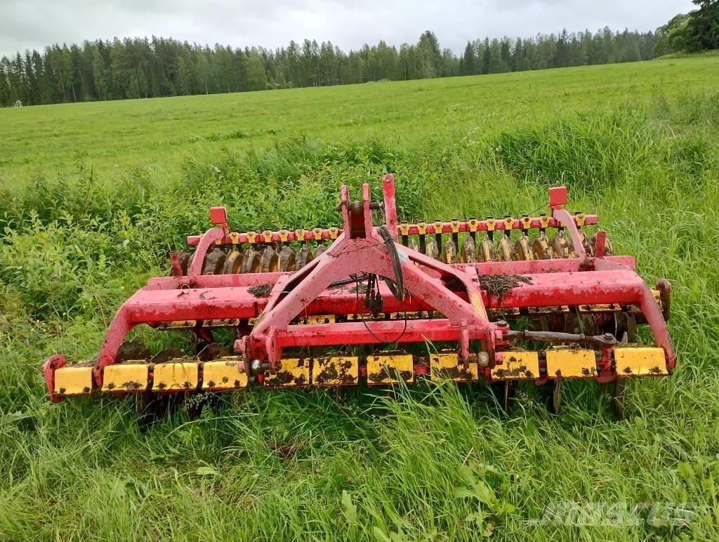 Väderstad CR 3000 Tallerkenharver