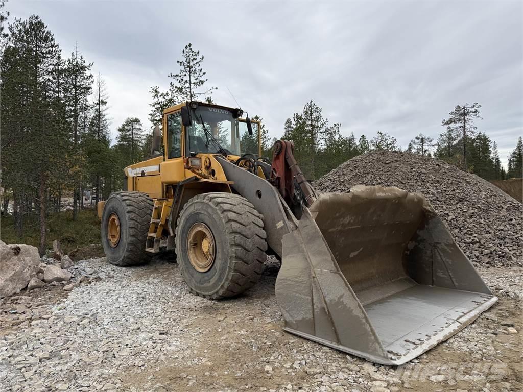 Volvo L220D Læssemaskiner på hjul