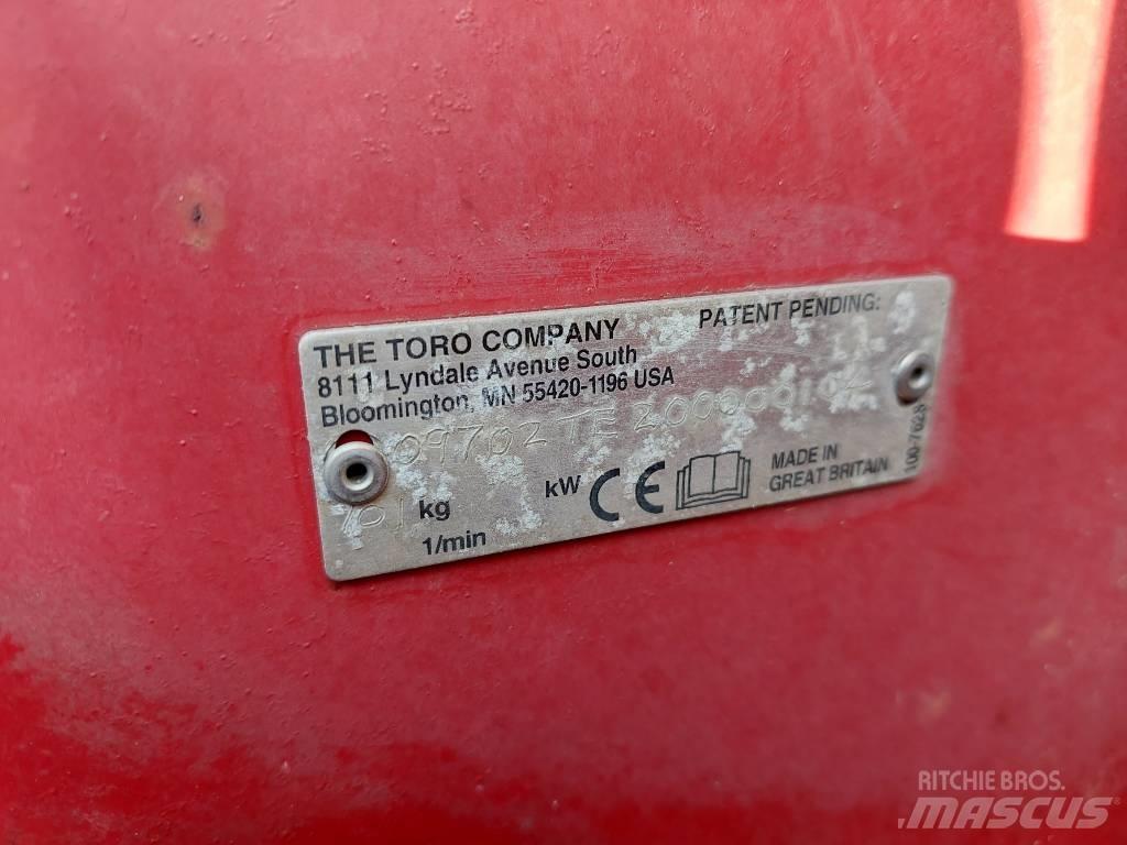 Toro Procore 880 Plæneluftere og river