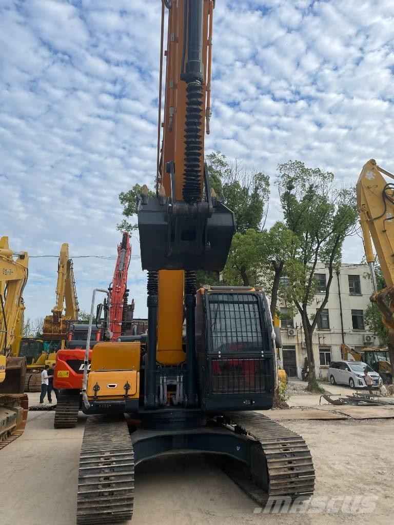 Hyundai 220LC-9S Midi-gravemaskiner 7t - 12t