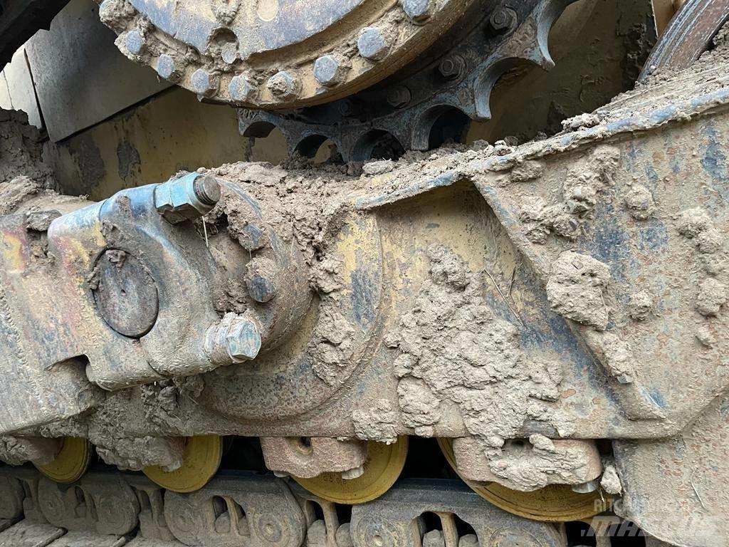 CAT D 6 T XL Bulldozer på larvebånd