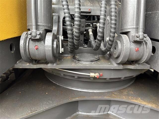 Volvo EC240 Gravemaskiner på larvebånd