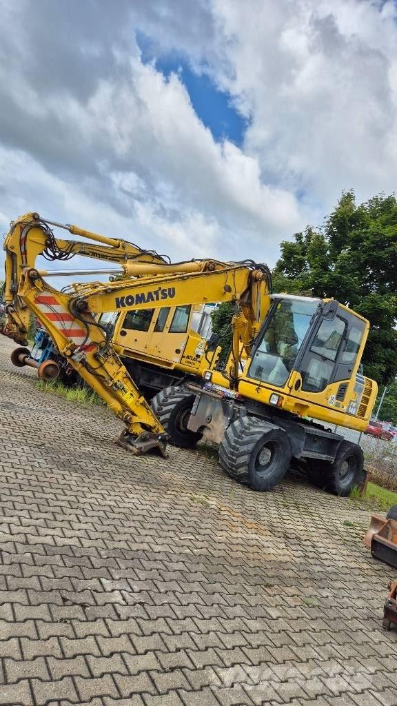 Komatsu PW148-8 Gravemaskiner på hjul