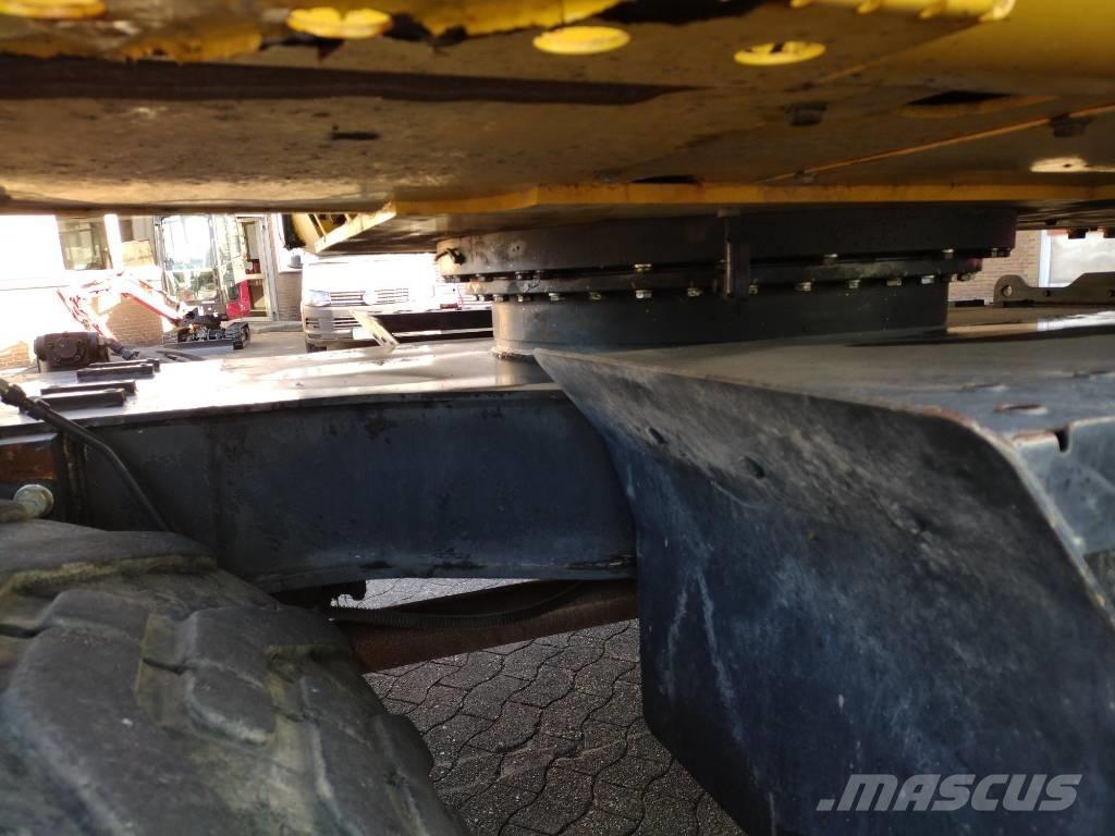 Komatsu PW148-8 Gravemaskiner på hjul