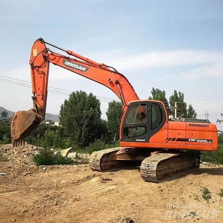 Doosan DX 225 LC-9C Gravemaskiner på larvebånd