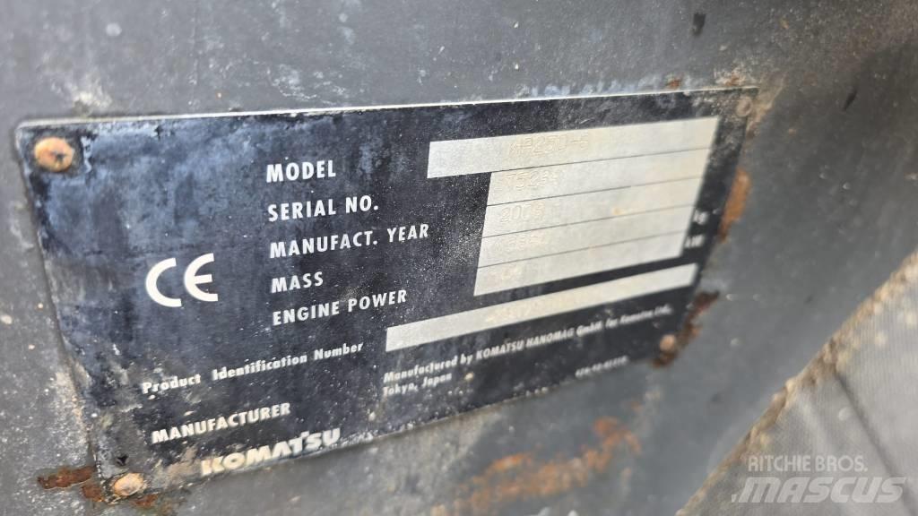 Komatsu WA 250 Læssemaskiner på hjul