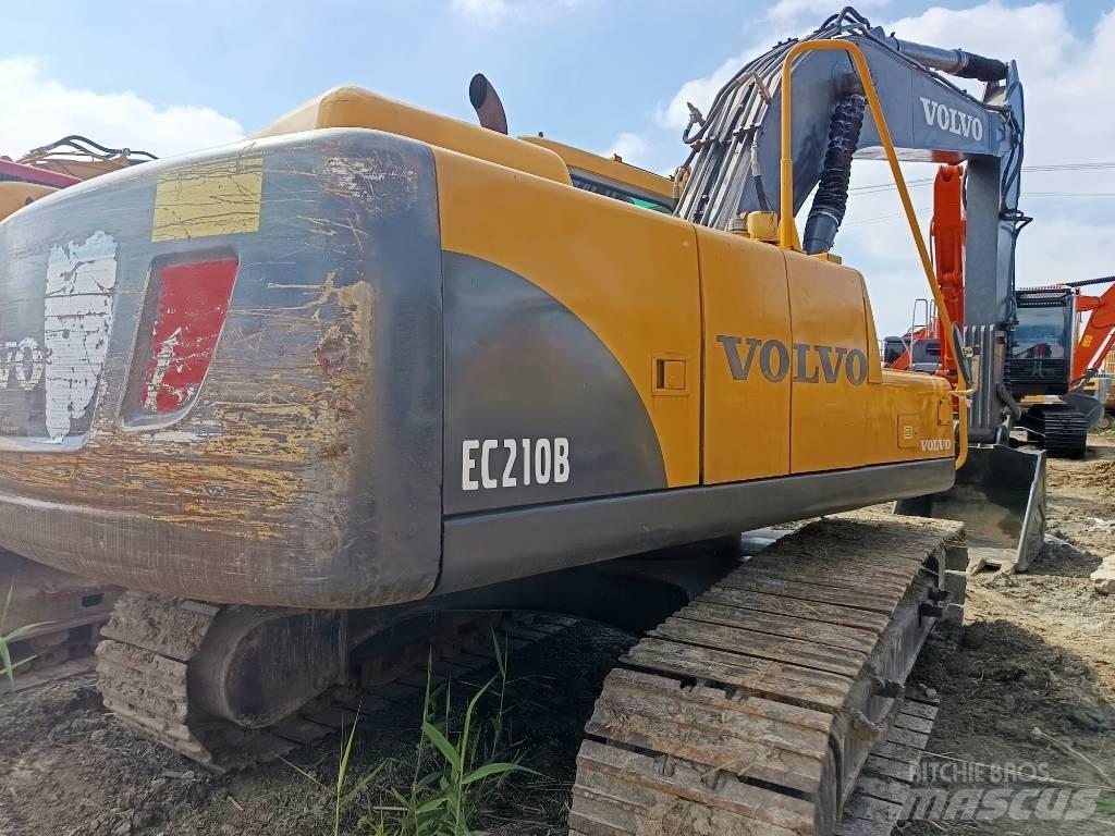 Volvo EC210B Gravemaskiner på larvebånd