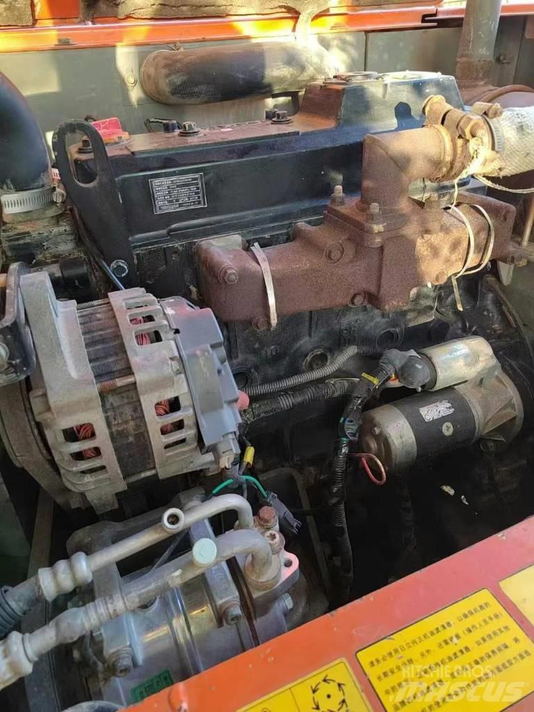 Hitachi ZAXIS60 Gravemaskiner på larvebånd