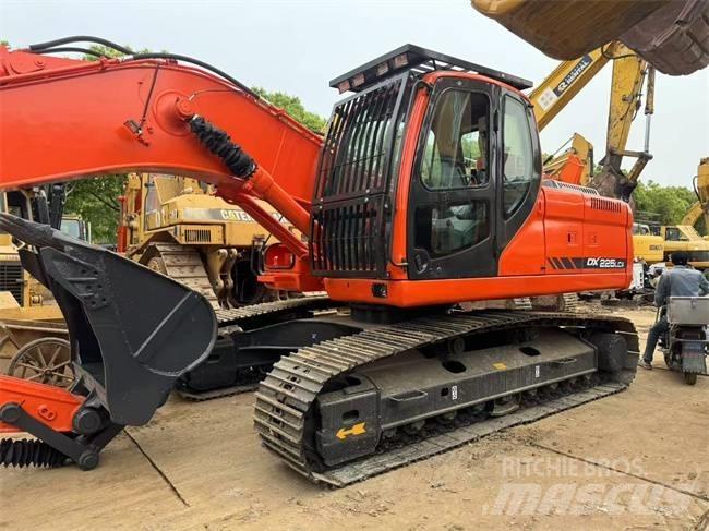 Doosan DX 225 LCA Gravemaskiner på larvebånd