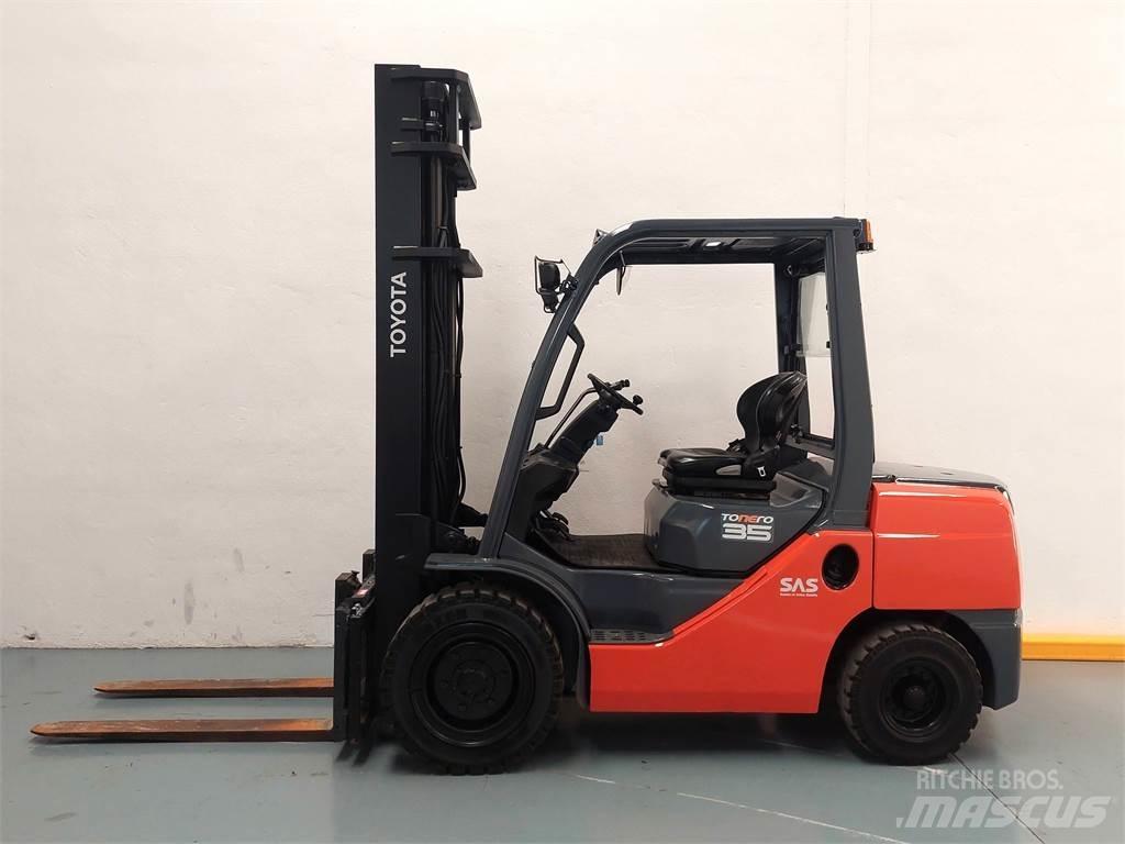 Toyota 52 8FDJF35 Diesel gaffeltrucks