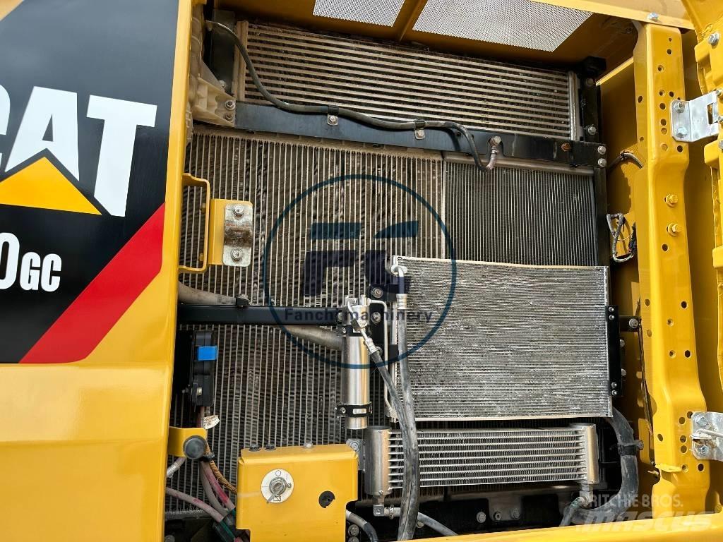 CAT 330 GC Gravemaskiner på larvebånd