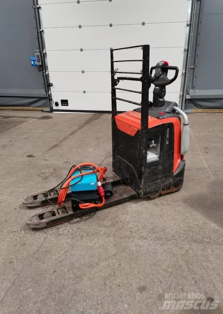 Toyota LPE200 El-palleløftere med platform