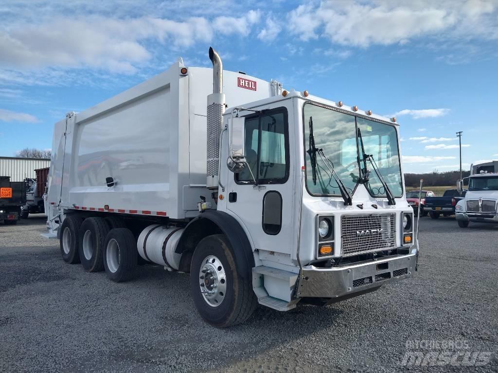 Mack MR Renovationslastbiler