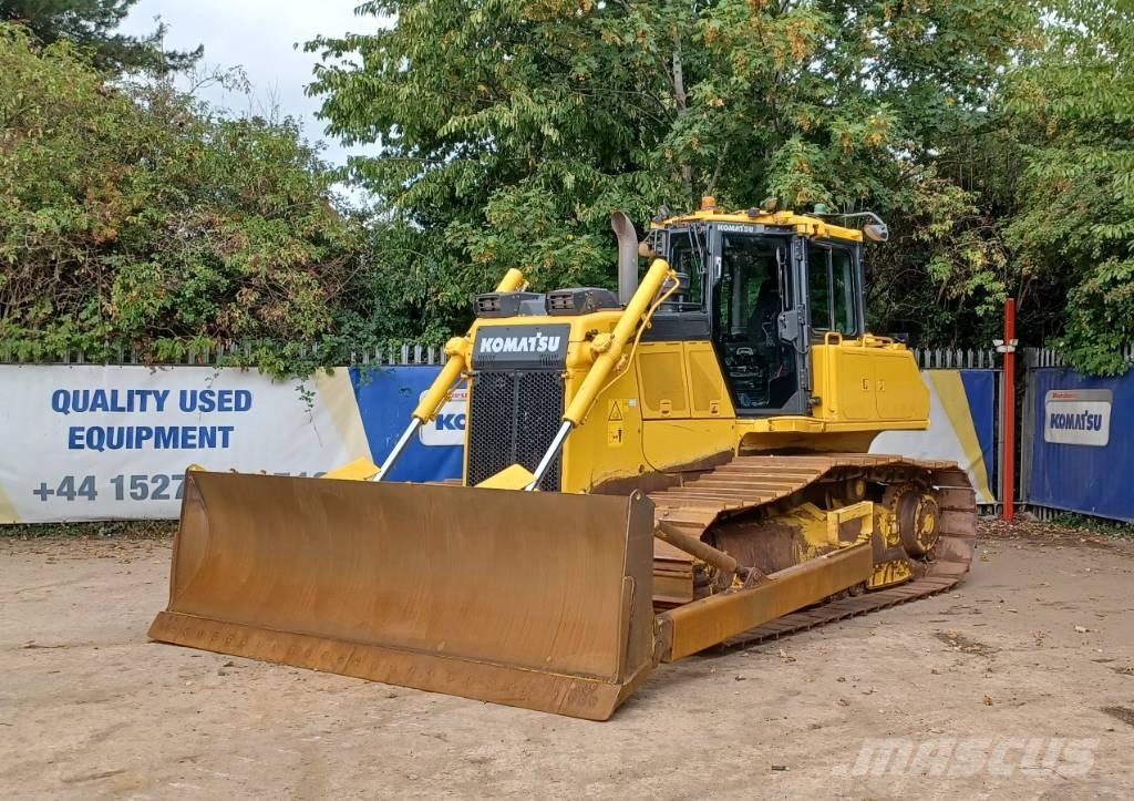 Komatsu D65PX-18E0 Bulldozer på larvebånd